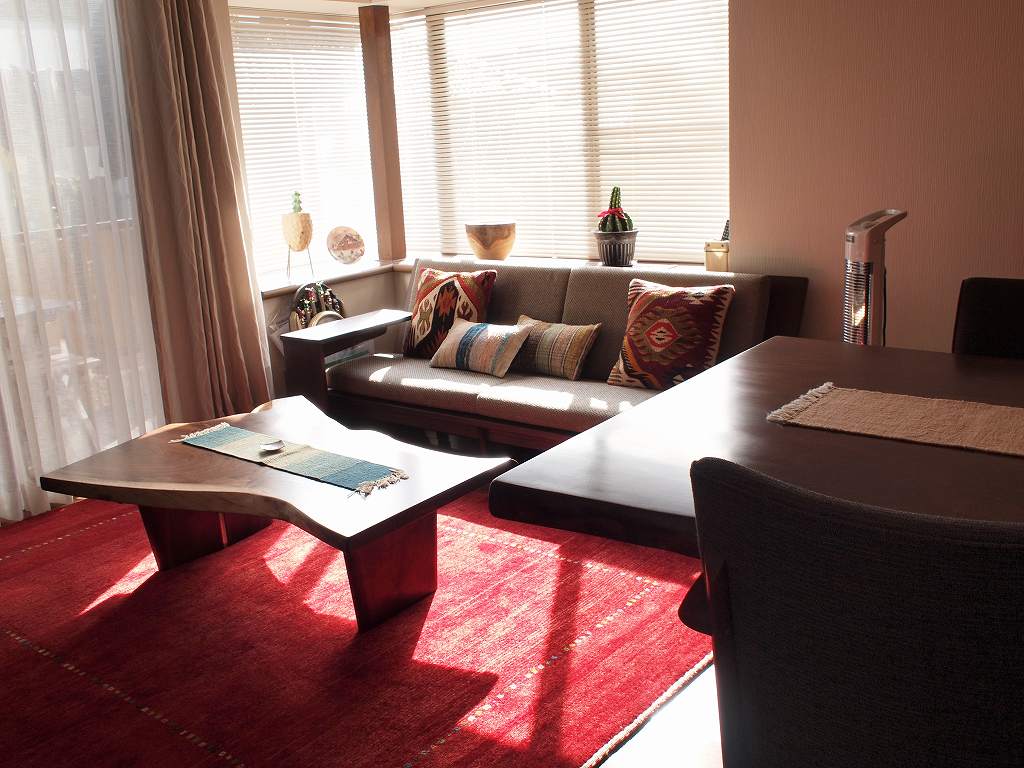 ギャッベと暮らす~ゾランヴァリギャッベ新作展2019~ | マルカ木工