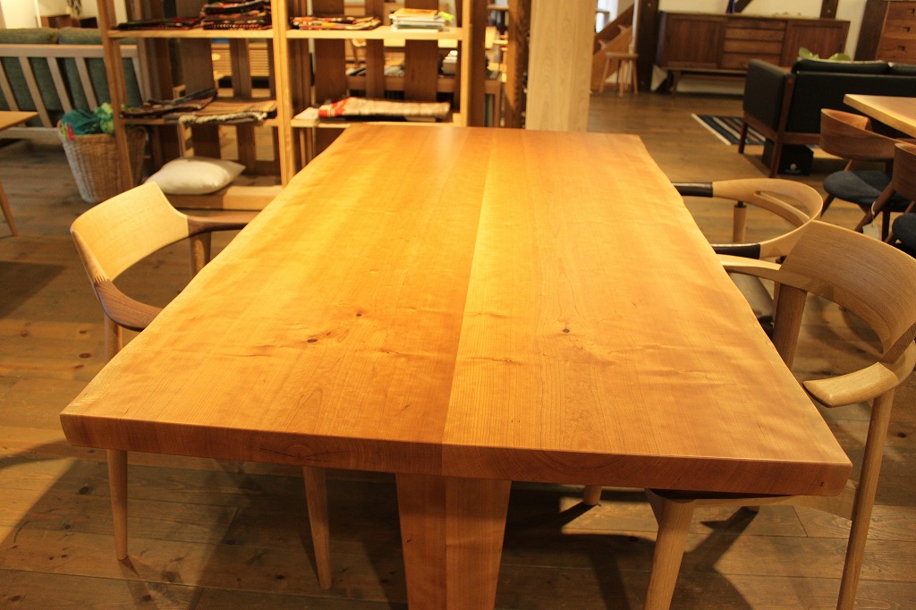 ブラックチェリー1800ブックマッチテーブル | Table | Products | マルカ木工