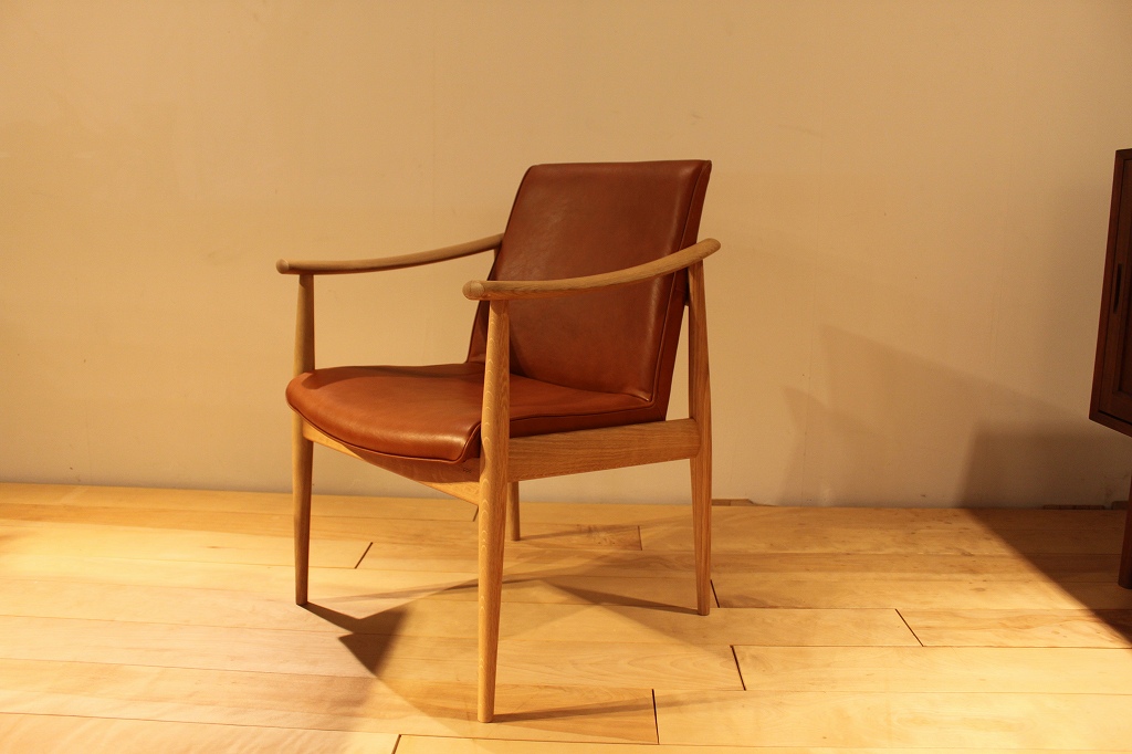 製品写真1 | geppo LDチェア | Chair | Products | マルカ木工
