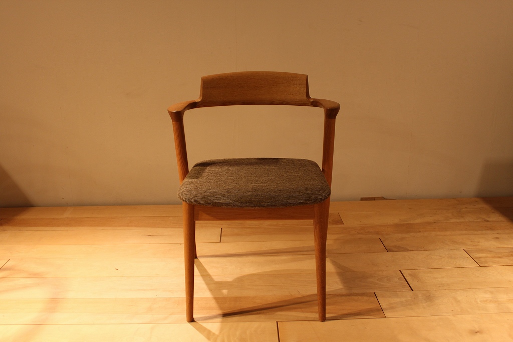 製品写真2 | seoto Dチェア | Chair | Products | マルカ木工