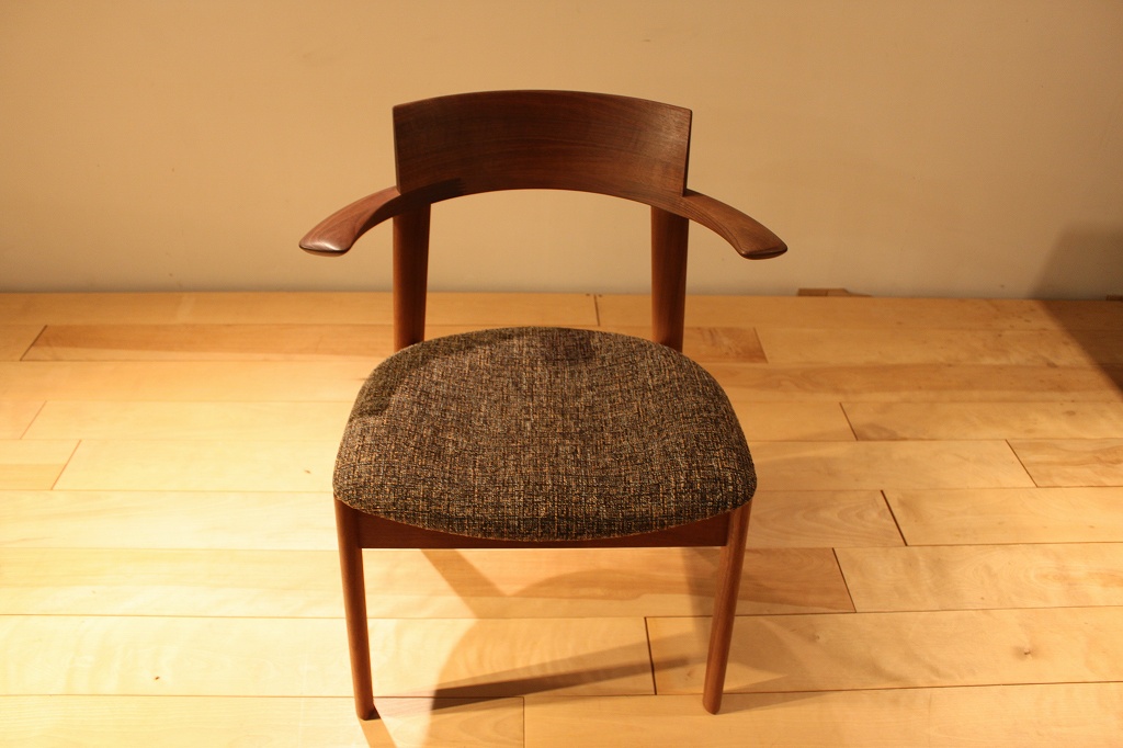 製品写真2 | SOFセミアーム | Chair | Products | マルカ木工