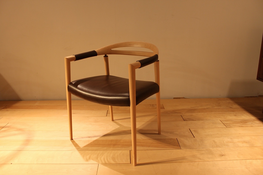 製品写真1 | SOLA | Chair | Products | マルカ木工