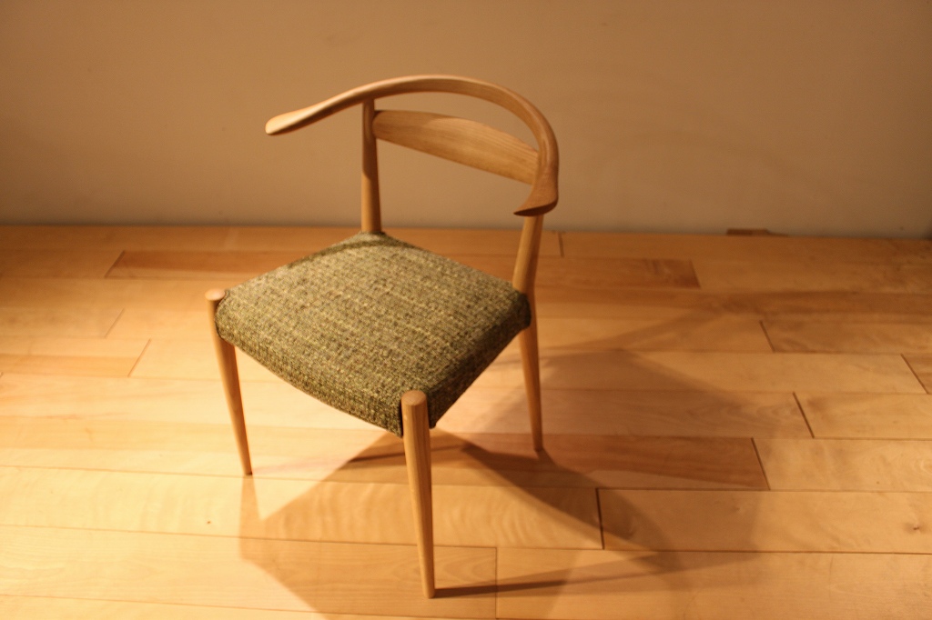 製品写真1 | WOC-132 | Chair | Products | マルカ木工