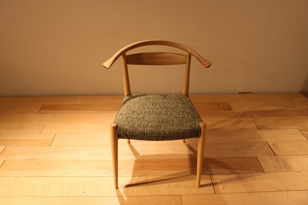 製品写真2 | WOC-132 | Chair | Products | マルカ木工