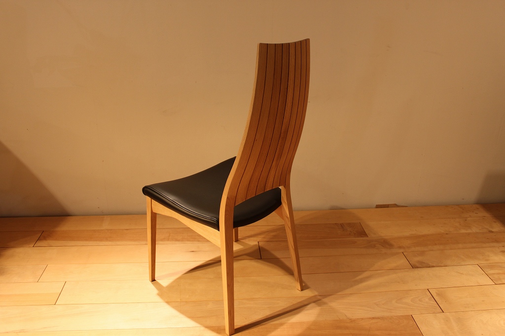製品写真3 | WHITE WOOD  WOC-134／164チェア | Chair | Products　ハイバックチェア＆ミドルバックチェア | マルカ木工