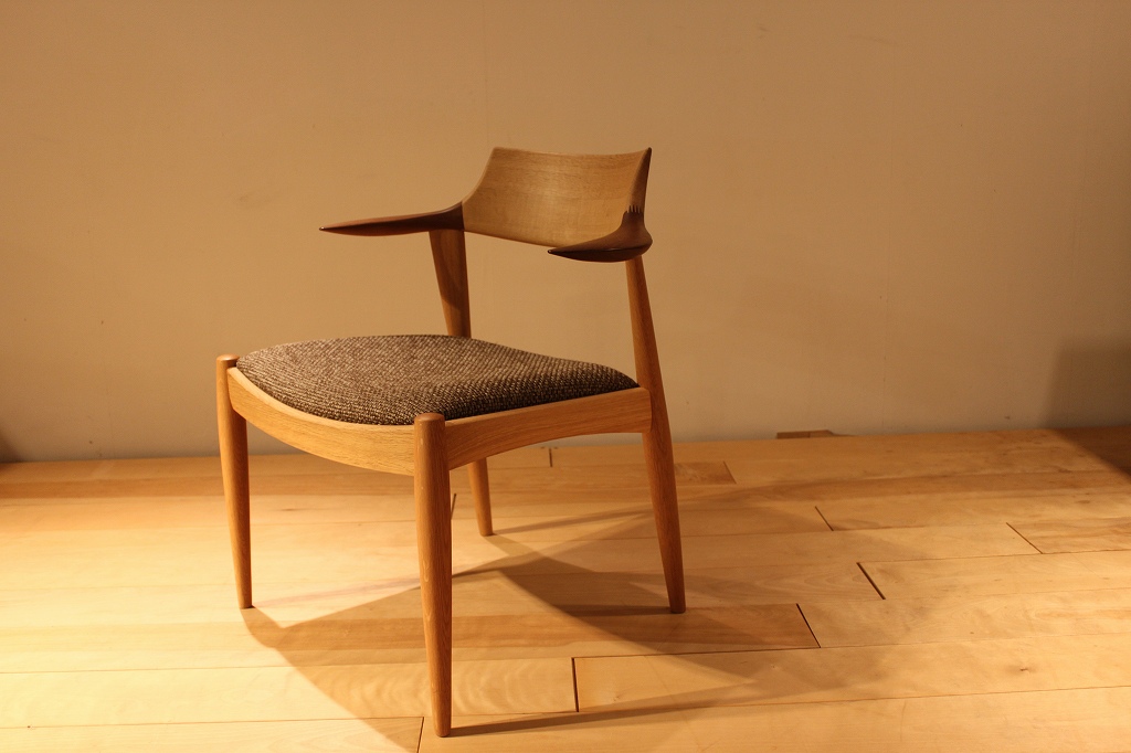 製品写真3 | WOC-151 | Chair | Products | マルカ木工