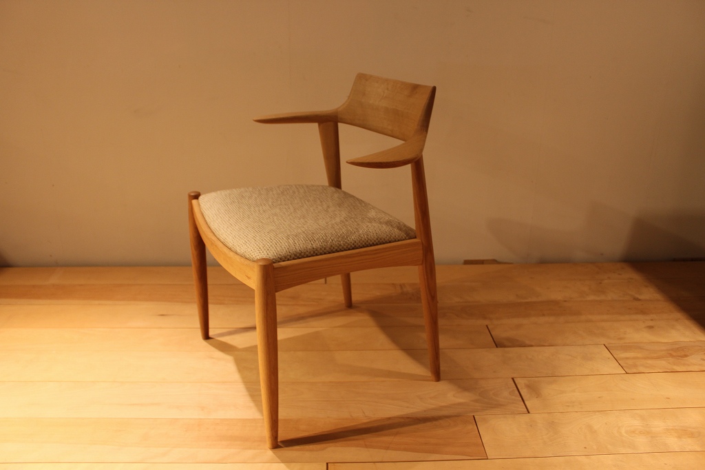 製品写真1 | WOC-165 | Chair | Products | マルカ木工