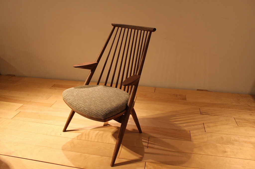 製品写真1 | シビルサロンチェア | Chair | Products | マルカ木工