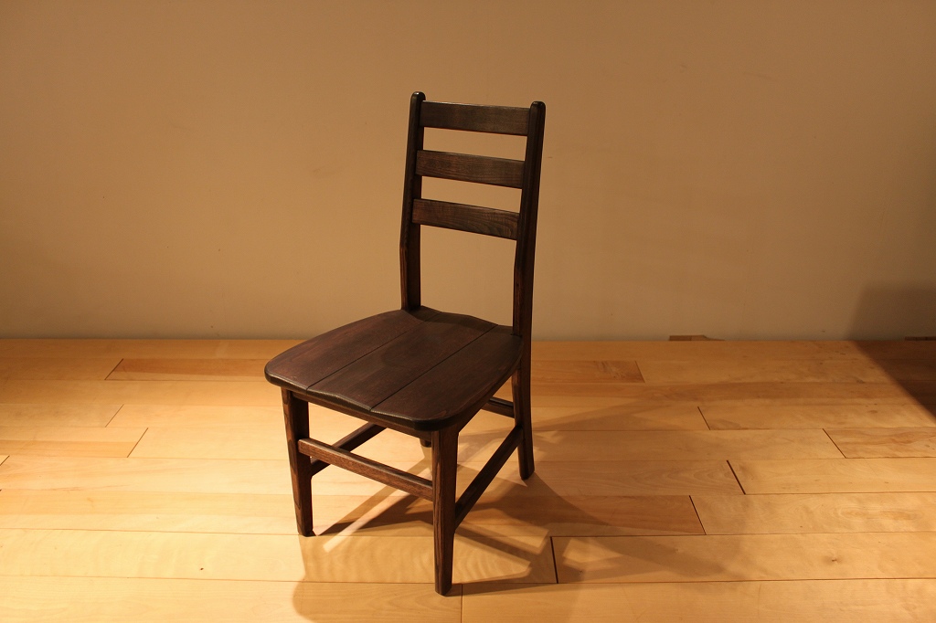 製品写真1 | スリーチェア | Chair | Products | マルカ木工