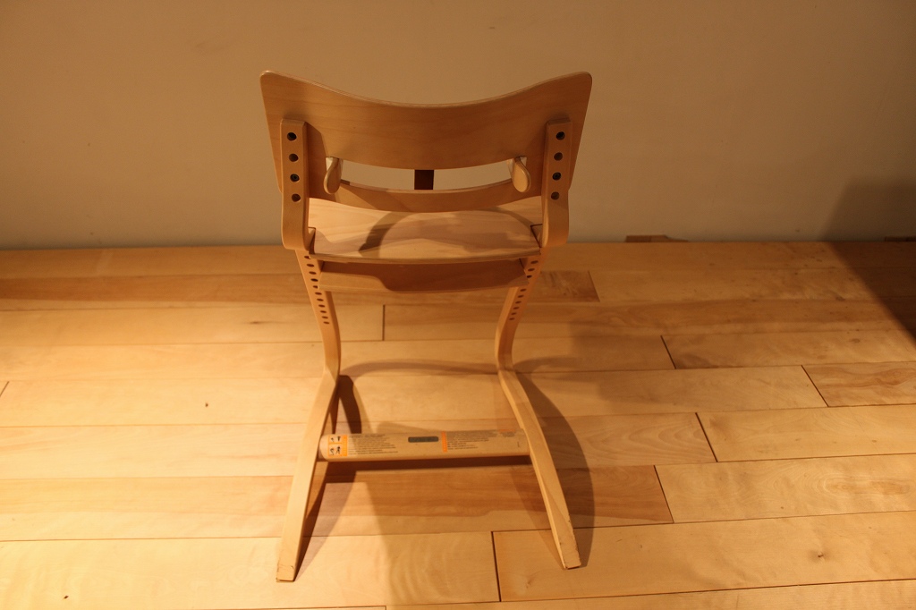 製品写真3 | リエンダーハイチェア | Chair | Products | マルカ木工