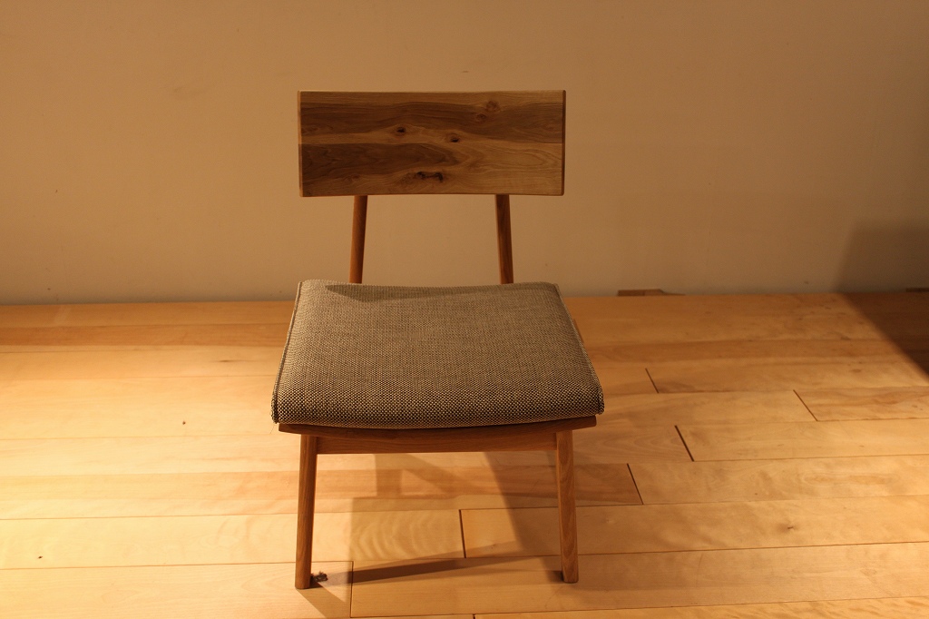 製品写真2 | 森のことばLDチェア | Chair | Products | マルカ木工