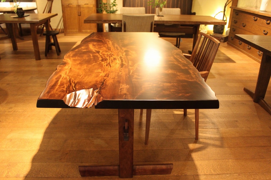 製品写真1 | 栃1600テーブル | Table | Products | マルカ木工