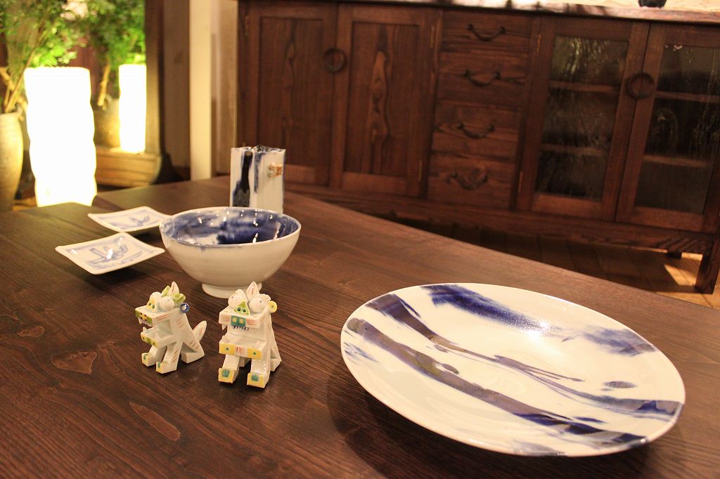 「あずきとあお」　～家具と磁器の作家展～ | マルカ木工