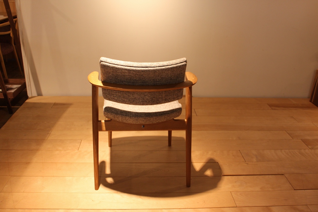 製品写真3 | seoto EXセミアームチェア | Chair | Products　セオト | マルカ木工