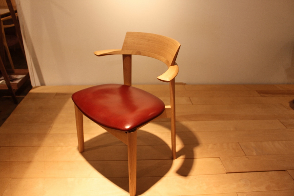 製品写真5 | SOFセミアーム | Chair | Products | マルカ木工