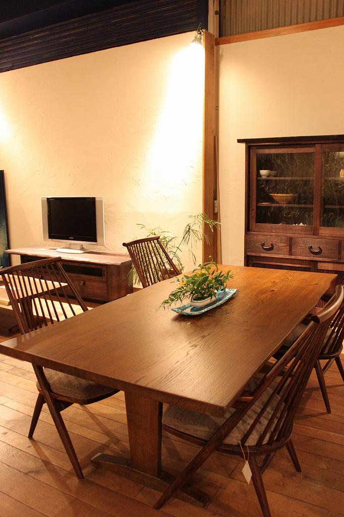 秋色の家具と藍色の家具」 ～大田一成器展～ | マルカ木工