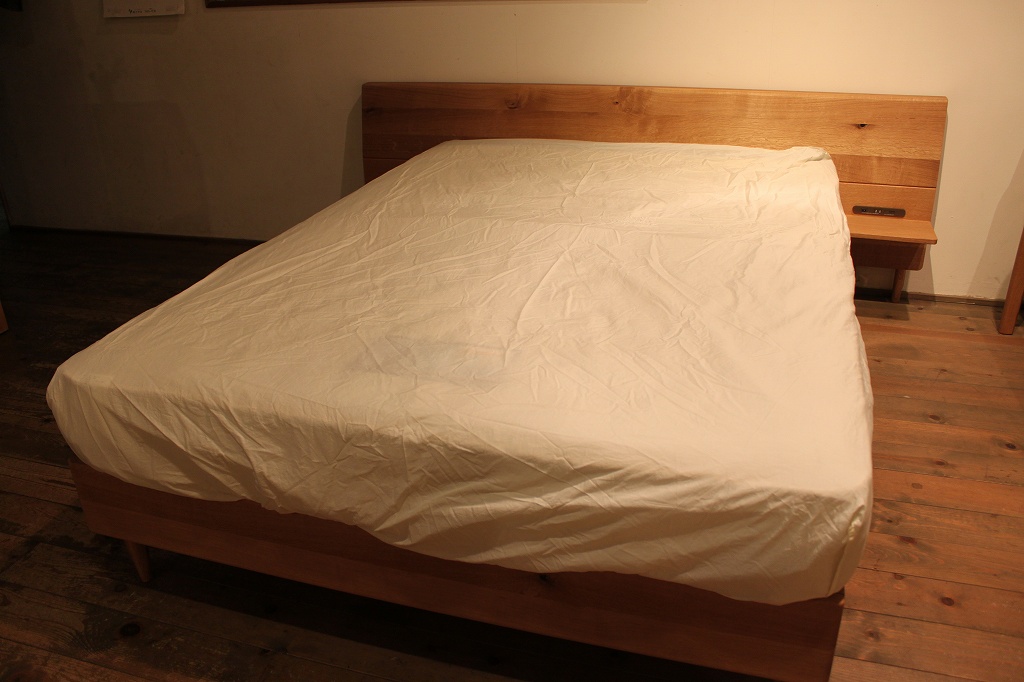 製品写真2 | 月光| Bed | Products | マルカ木工