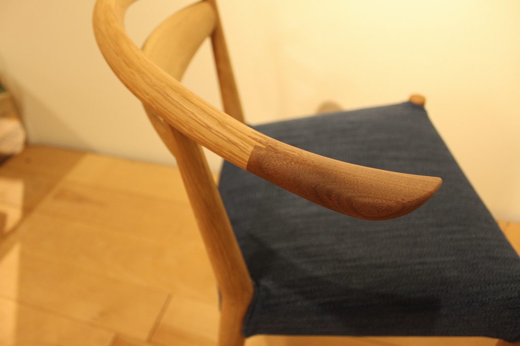 製品写真3 |  WHITE WOOD   WOC-1320-Wチェア| Chair | Products | マルカ木工