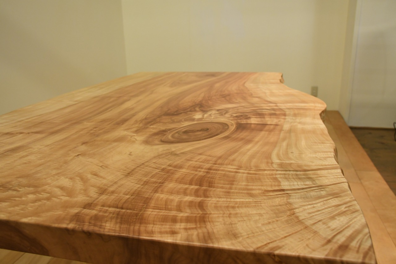 製品写真2 | 1500栃一枚板テーブル | Table | Products | マルカ木工