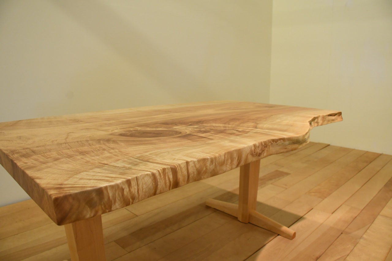 製品写真3 | 1500栃一枚板テーブル | Table | Products | マルカ木工