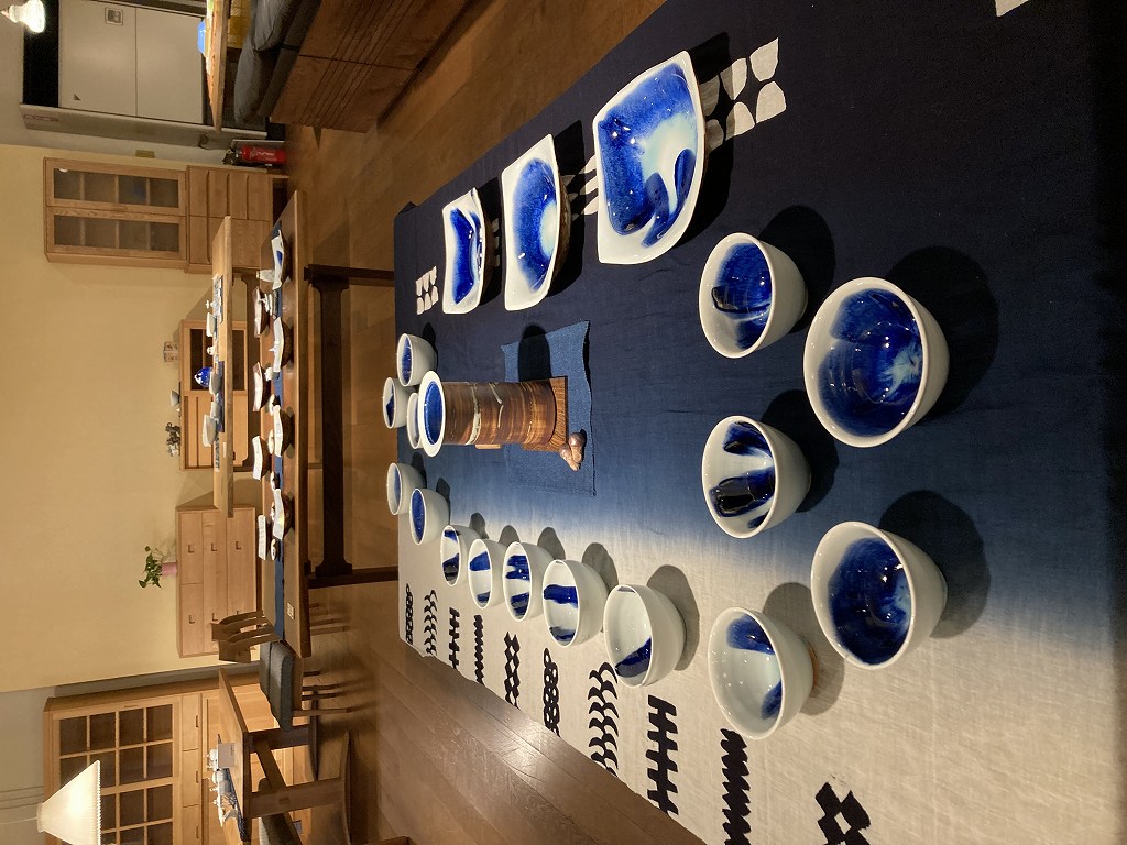 「あずきとあお」 ~家具と磁器の作家展~2022 | マルカ木工