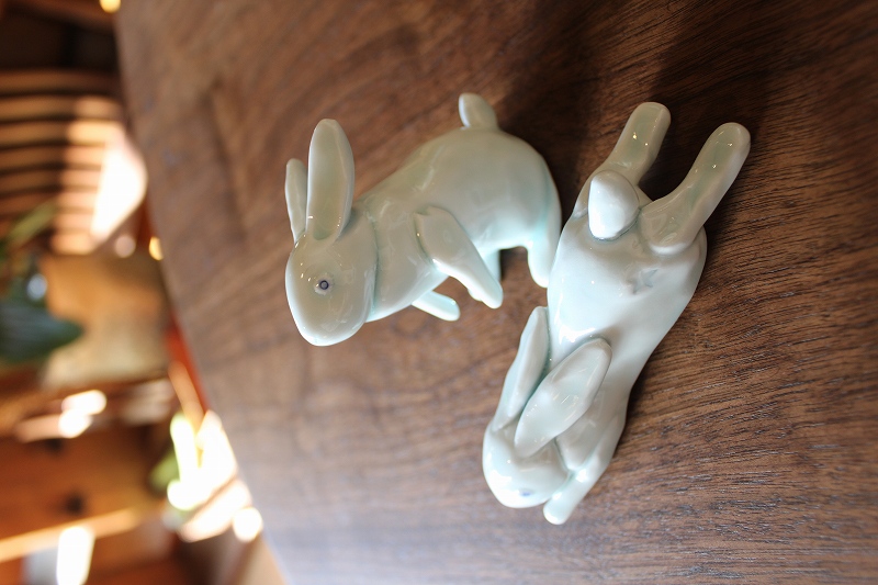 「あずきとあお」 ~家具と磁器の作家展~2022 | マルカ木工