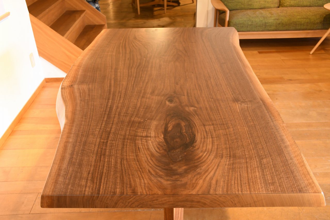 製品写真2 | ウォールナット　1500一枚板テーブル | マルカ木工