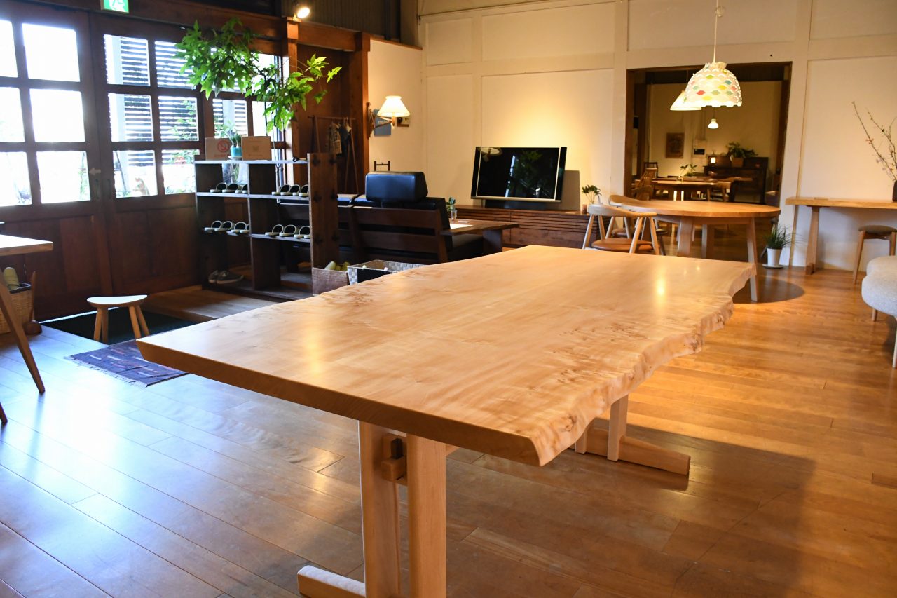 １８００楓ブックマッチテーブル| Table | Products | マルカ木工