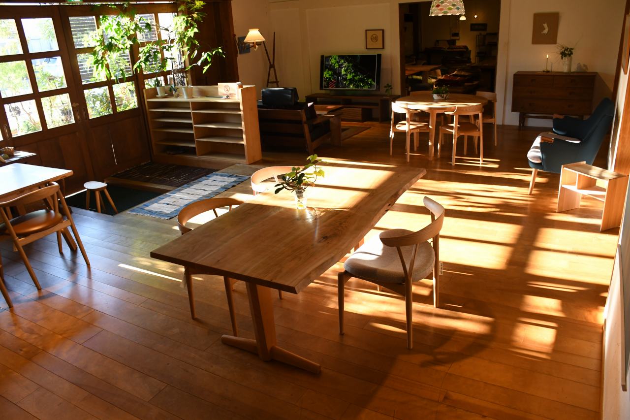 山桜(ひろしま県産）　１8００　3枚板テーブル | マルカ木工