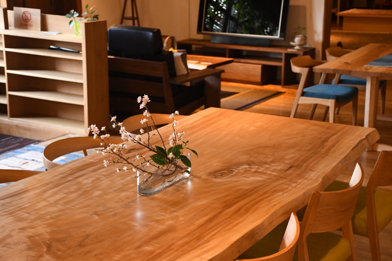 栃2300テーブル | Table | Products | マルカ木工