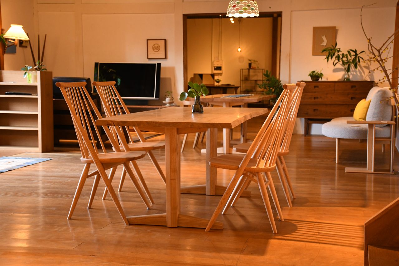 山桜(ひろしま県産）　１7００　3枚板テーブル | マルカ木工